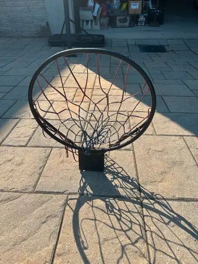 Anneau de basket-ball / Basketball hoop, View more