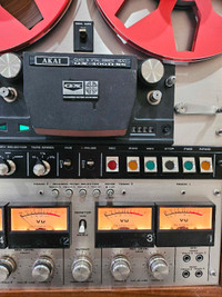 AKAI-GX400DSS--2 & 4 TRACKS, REEL TO REEL TAPE RECORDER