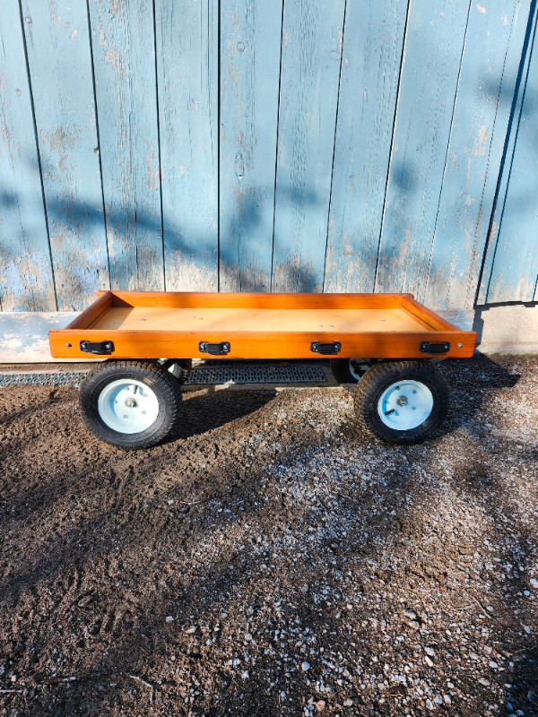 wooden dog wagon in Accessories in Kawartha Lakes - Image 2