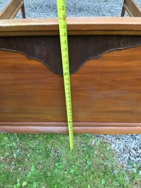 Vintage Queen Anne Style Double Bed in Beds & Mattresses in Oshawa / Durham Region - Image 6