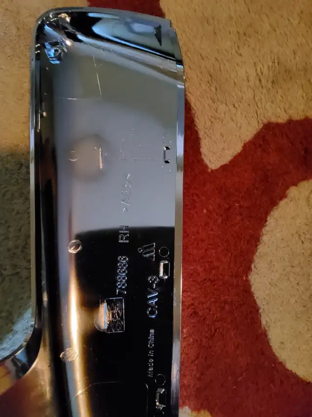 2019-2025 Silverado NEW RH Chrome Exterior mirror cover in Other Parts & Accessories in Thunder Bay - Image 7