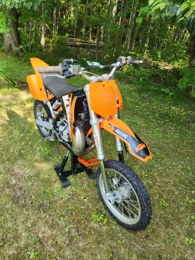 Really fun bike runs very good oil change every 10 hours trail ridden only