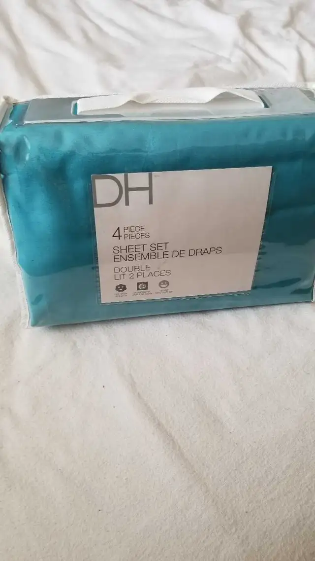 bed sheet set in Bedding in City of Toronto - Image 2