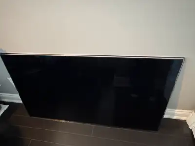 Samsung LN55D7000 55 inch TV (2011 MODEL), View more