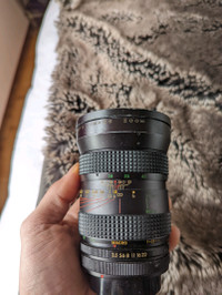 Canon FD 28-80 3.5 macro lens with case