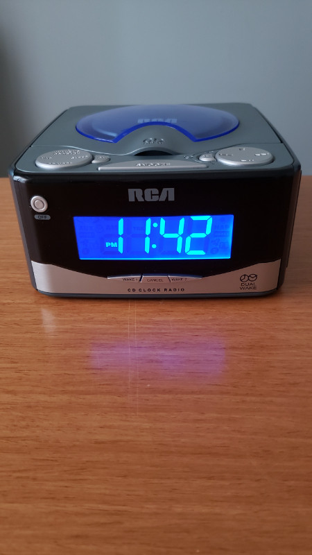 RCA CD Player & AM FM Radio & Alarm Clock in CDs, DVDs & Blu-ray in Sault Ste. Marie