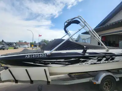 2008 Bayliner F 18.5 Boat for sale. The boat has a tower.I swim platform. The boat has a 4.3 merc. C...