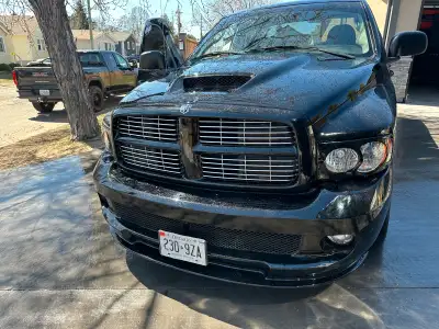 2005 Srt 10 Viper truck 60,000 km original 3 inch lowered new rims 22 inch mint condition safety cal...