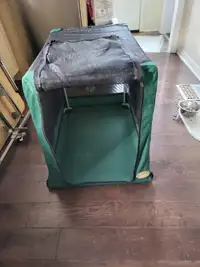 Fold up puppy crate