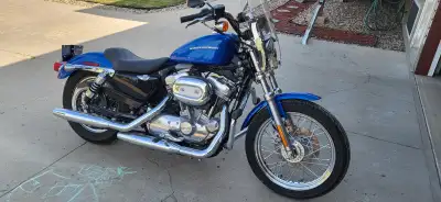 2007 harley davidson sportster low. Showroom condition. 3400kms. $5950.00 call or text greg 30672870...