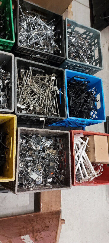 Shelving Accessories,hooks,brackets,Arms 4 Garage/Store/basments dans Autres équipements commerciaux et industriels  à Edmundston - Image 4