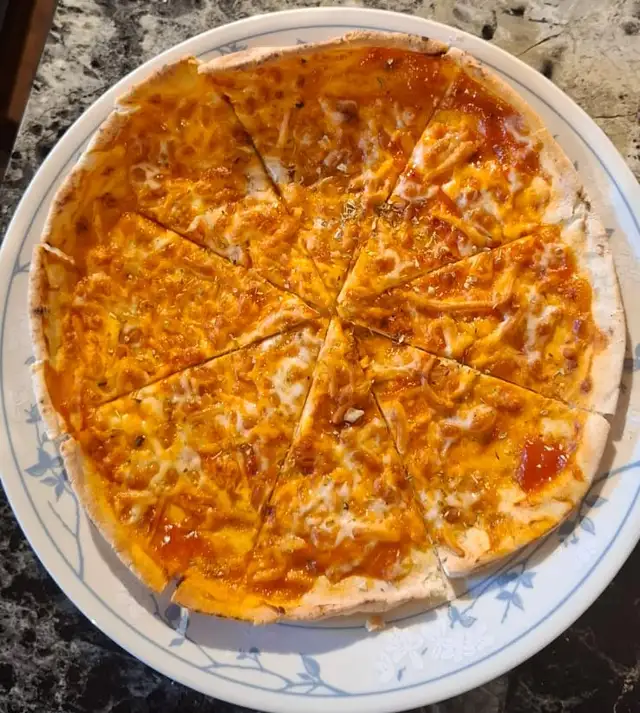 Home Made Thin Crust Cheese Pizza for Party Events64744749644547120