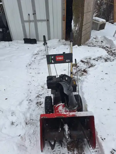 Toro - self propelled, 5 horse with 21 inch cut. $425. OBO