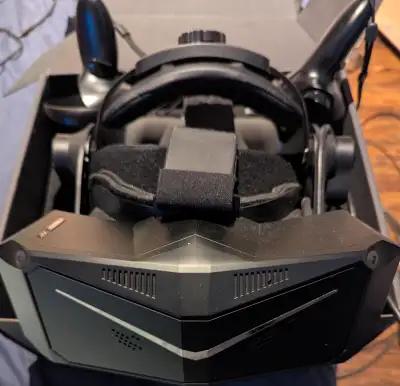 Pimax crystal light with tons of extras!, View more