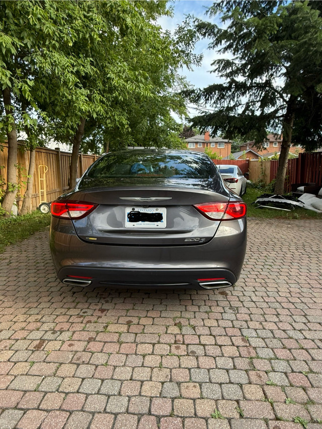 2015 Chrysler 200s in Cars & Trucks in City of Toronto - Image 4
