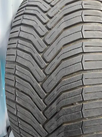 Michelin Cross Climate SUV All Weather - Winter Rated with "Snowflake" logo Was installed on Acura M...