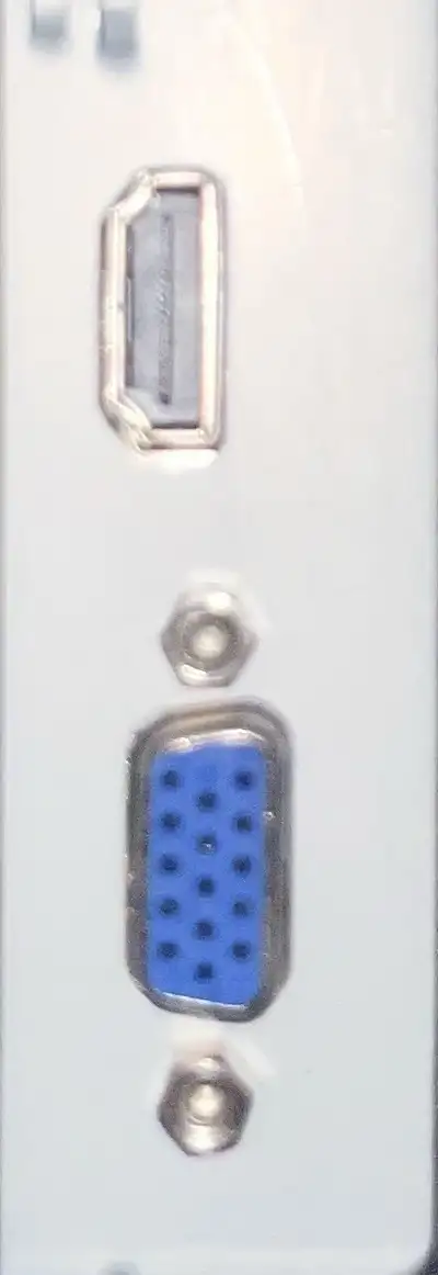 Setup Gaming Complet - Dual Monitor - GTX 1070 Ti in Desktop Computers in Longueuil / South Shore - Image 9