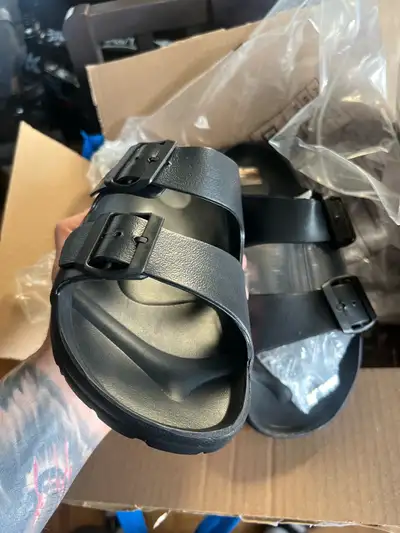 Black sandals unisex men size 9 / women’s size 10.5, View more