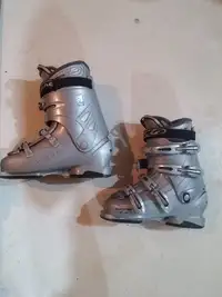 Used HEAD ski boots, good condition