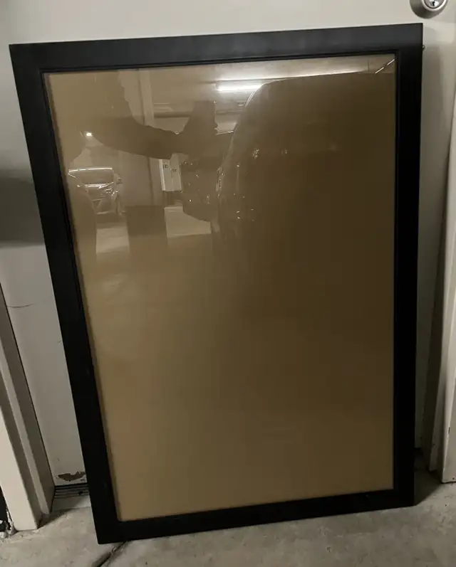 Large Picture Frame 24x36 Inches in Home Décor & Accents in City of Toronto - Image 3