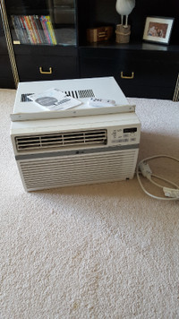 LG 8000 BTU Window Air Conditioner like NEW