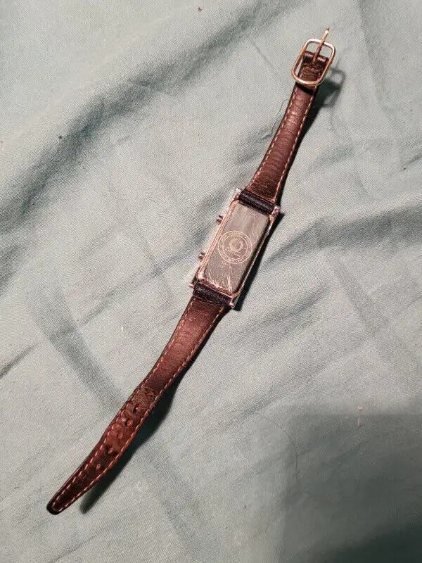 Montre alfred sung Dual dial , double movement in Jewellery & Watches in Laval / North Shore - Image 8