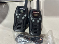 Uniden walkie-talkie