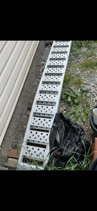 Loading ramps ( aluminum )