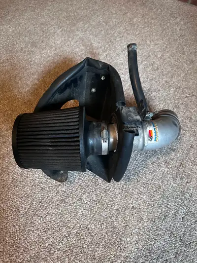 K & N aluminum mandrel bent short ram air intake for eighth gen civic 1.8l ( non Si ). Complete syst...