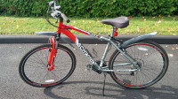 Bicyclette Schwinn GTX de route, 21 vitesse. $300.