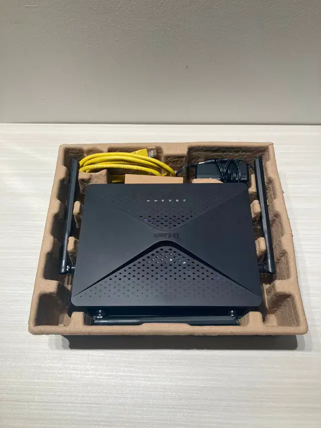 D-Link Ultra AC2600 High-Power Wi-Fi Gigabit Router in Networking in City of Toronto - Image 5