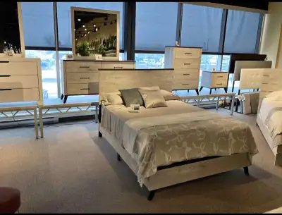 ensemble de chambre à coucher moderne et élégant , View more