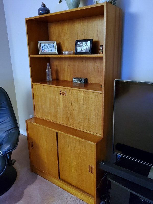 ⭐ Beautiful Vintage Mid Century MCM Teak Bookcases 350 EACH