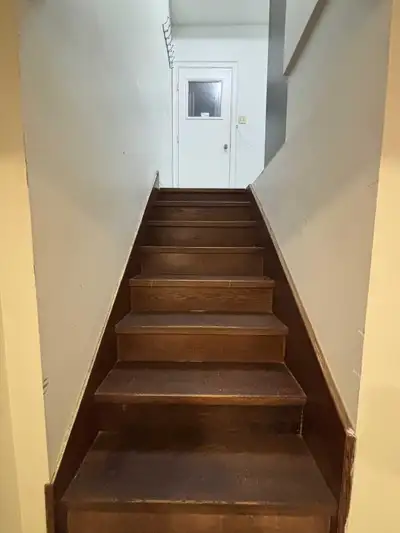 Available from 1st Feb 2026 ✨ For Rent – 2-Bedroom Separate Basement Apartment in Thornhill✨ Fully r...