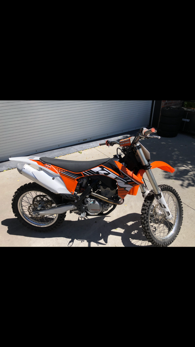 This KTM 350 SXF is a high-performance dirt bike in excellent condition, Electric Start featuring on...