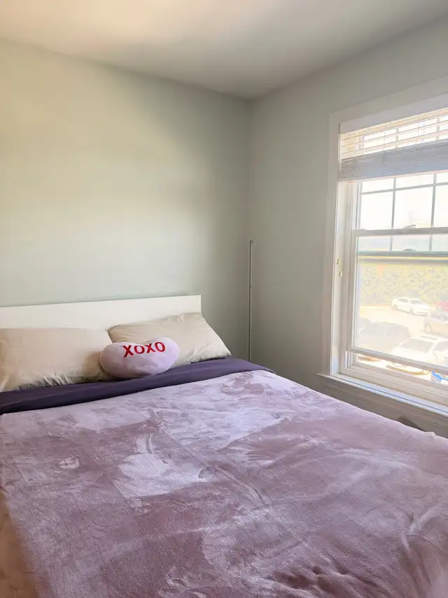 Private room + bath in Room Rentals & Roommates in Oshawa / Durham Region - Image 8