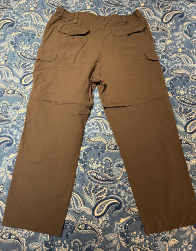 Men’s Tilley Convertible Khaki Pants Made in Canada in Men's in City of Halifax - Image 2