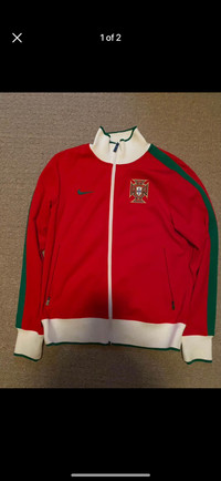2008 Adidas Men’s Portugal Soccer warm up jacket (Size Medium)