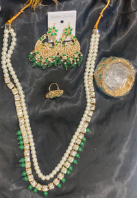 Complete Jewlery set with necklace, earrings, Ring, and bracelet