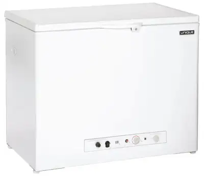 Congélateur au propane (et 110 volt) 6 pied cube presque neuf. Motif de la vente : remplacement par...