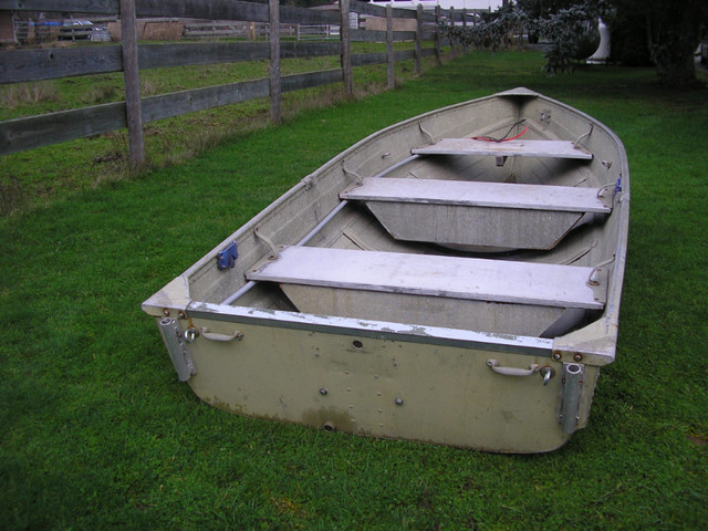 $900 · 12' MirroCraft Aluminum Boat in Powerboats & Motorboats in Victoria - Image 4