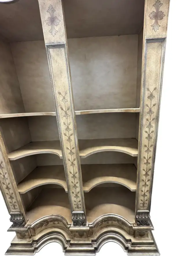 Vintage Italian Gilt Wood Display Cabinet Bookcase - OBO in Bookcases & Shelving Units in Oshawa / Durham Region - Image 5