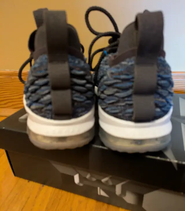 Size 10.5 LeBron XV Low basketball in Basketball in Calgary - Image 6