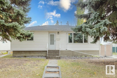 AVAILABLE NOW $1700 PER MONTH ( UTILITIES NOT INCLUDED) MAIN FLOOR FOR RENT Nestled in the serene Ar...