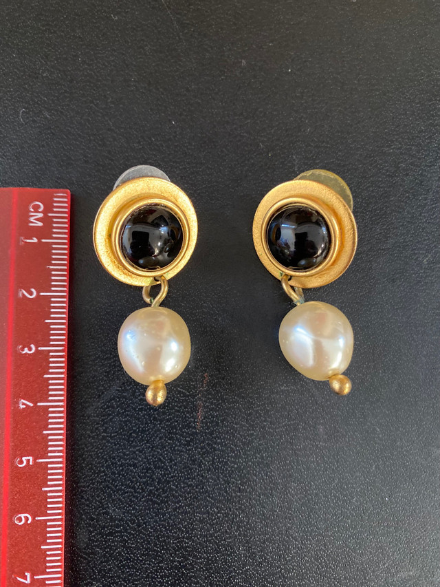 Martha Sturdy Vancouver earrings  in Jewellery & Watches in Delta/Surrey/Langley - Image 2