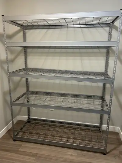 Totally adjustable shelves . Nice unit . 5’ long by 6.5’ high by 2’ wide . Condition 9/10