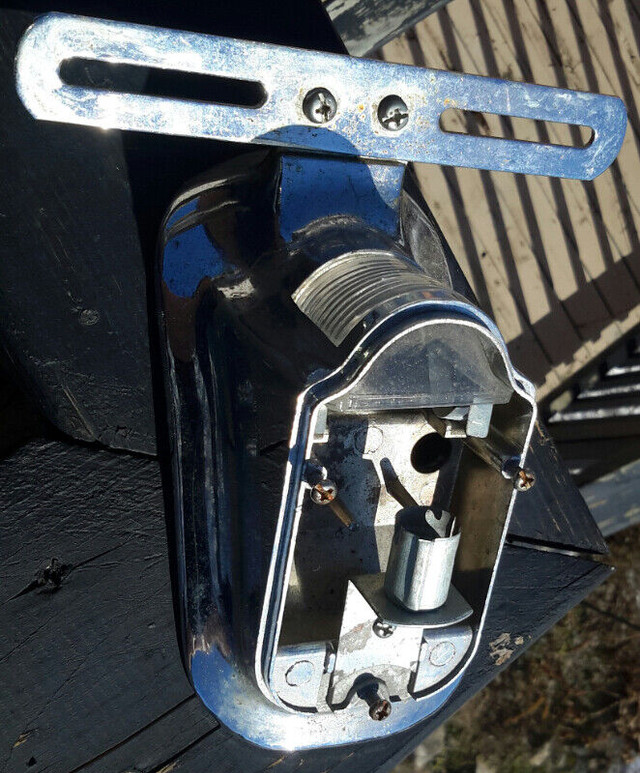 Vintage Harley Davidson motorcycle Panhead tail light in Motorcycle Parts & Accessories in London - Image 2