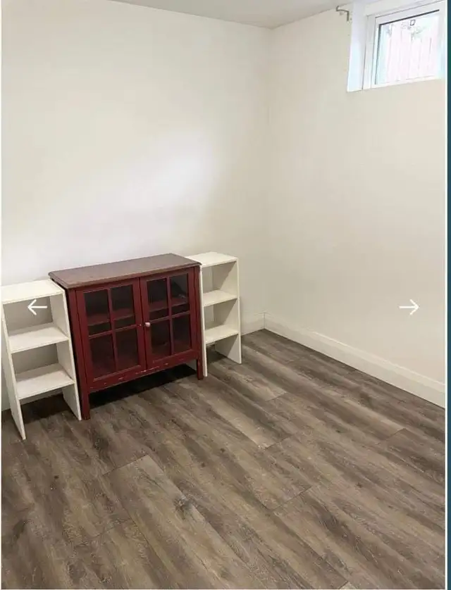 looking for roommates in Room Rentals & Roommates in Kitchener / Waterloo - Image 3