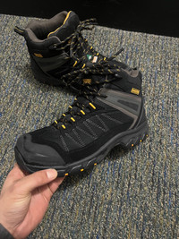 Mens Dakota steel toe work boots size 7.5
