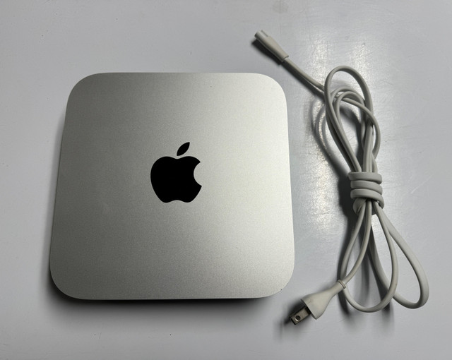 Mac Mini 2012 i5 8 GB 500 GB SSD Sonoma in Desktop Computers in Mississauga / Peel Region